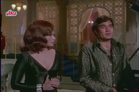 Watch Helen in Love with Rajesh Khanna - Mere Jeevan Saathi Scene (1972) Video