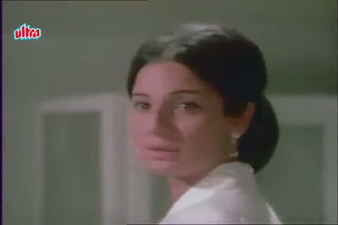 Watch Rajesh Khanna romancing in Tanuja's clinic - Mere Jeevan Saathi Scene (1972) Video