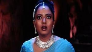 Watch Swetha Naagu Movie Songs - Naa Chupuke Song Ft. Soundarya - Telugu Cinema Movies Video
