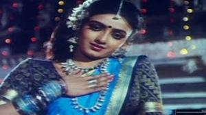 Watch Rowdeelaku Rowdy Movie Songs - Vacha Vacha Song - Bhanupriya, Vijayakanth, Santhipriya - Telugu Cinema Movies Video
