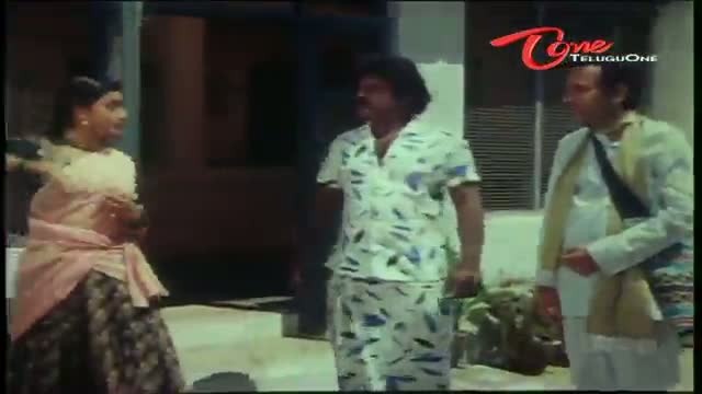 Watch Telugu Comedy Scene From Rowdylake Rowdy Movie - Vijaykanth Kicks Ladies Broker - Telugu Cinema Movies Video