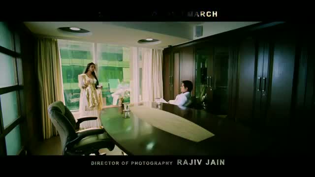 Watch SONA SPA - Dialogue Promo: 'Apni Biwi Ke Saath Bhi Kapde Pahenke Sote Hain Aap' Video