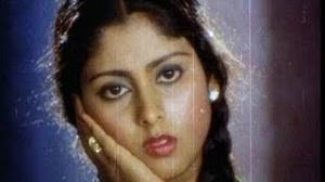 Watch Pakkinti Ammayi Movie Songs - Indu Naakallaku Vindu Song - Jayasudha & Chandra Mohan - Telugu Cinema Movies Video