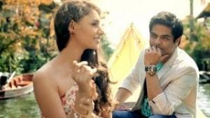 Watch Angrezi Desi Latest Album Video (Song Promo) Hey Piya - Akhil - JSL Video