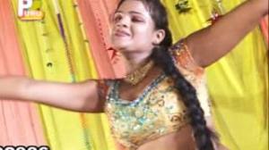 Watch LAHNGA ME DOORDARSHAN BAA - Sizzling Hot $exy Video New Bhojpuri Movie Title Song Of 2013) Video