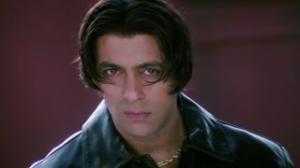 Watch Radhe Bashes Up A Thug For Eve Teasing - Tere Naam Video
