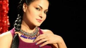 Watch Veena Malik Media Inteaction at News24 Bangalore Video