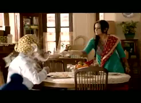 Watch Pepsi IPL 2013 - Punjabi Family - Six's Hindi Feed Campaign Video