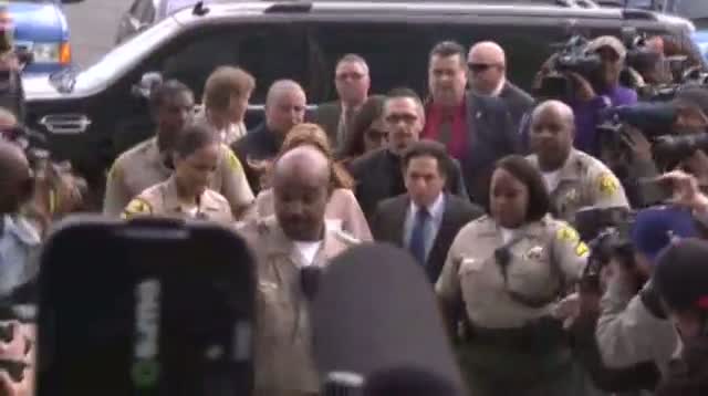 Watch Lindsay Lohan Headed to Rehab Video