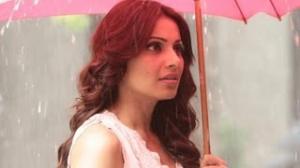 Watch Maya Mein Aa Raha Hu (Dialogue Promo 2) - Aatma - Bipasha Basu & Nawazuddin Siddiqui Video