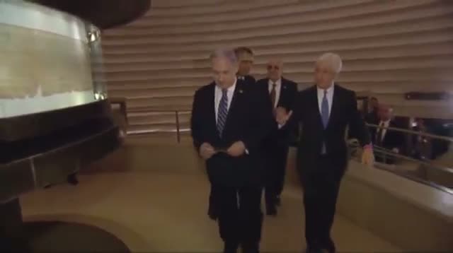 Watch President Obama Visits Israel Museum Video