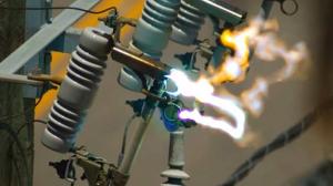 Watch Electrical Arcing Sounds Like A Light-Saber Duel Video