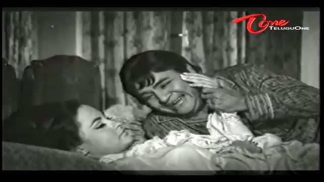Watch Telugu Comedy Scene From Bomma Borusa Movie - Bed Room Romance Between Padmanabham & English Beauty - Telugu Cinema Movies Video