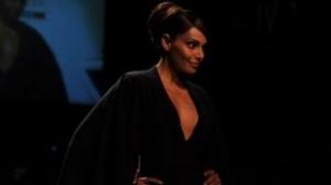 Watch Bipasha Basu At Lakme Fashion Week 2013 Video