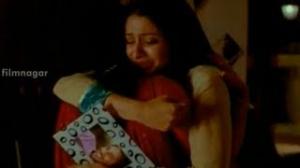 Watch Maro Charitra Movie Scenes - Anita weeping for Varun Sandesh - Varun Sandesh, Shraddha Das - Telugu Cinema Movies Video