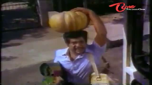 Watch Telugu Comedy Scene From Makutamleni Maharaju Movie - Nirmala Comedy Scene With Bus Conductor - Krishna and Sridevi's Makutam Leni Maharaju - Telugu Cinema Movies Video