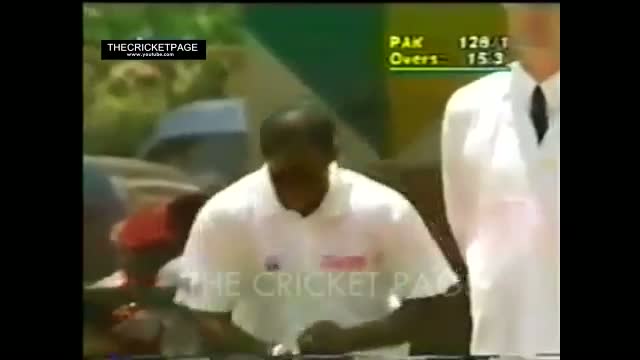 Watch Shahid Afridi hits 11 Sixes in a Match vs Sri Lanka Video