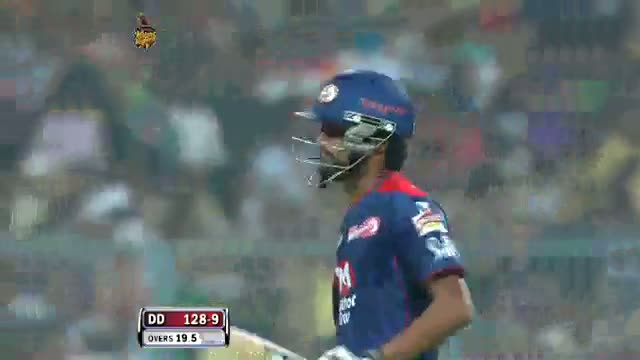 Watch Wicket of Shahbaz Nadeem taken by Sunil Narine in over 19.6 - DD vs KKR - PEPSI IPL 6 - Match 1 Video