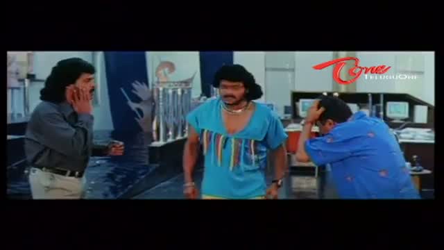 Watch Telugu Comedy Scene From Gundelu Teesina Monagadu Movie - Upendra & Scientist Beaten By Robot - Telugu Cinema Movies Video