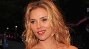Watch HALLE BERRY, SCARJO and More Bizarre Beauty Secrets of Stars Video