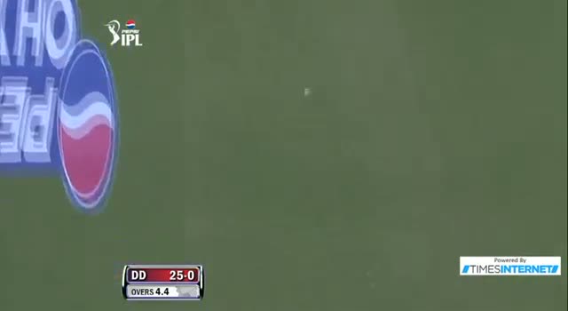 Watch Four hit by David Warner off Samuel Badree - DD vs RR - PEPSI IPL 6 - Match 4 Video