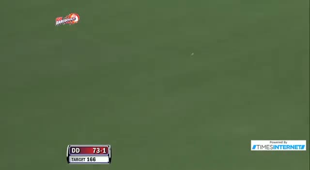 Watch Four hit by David Warner off Rahul Shukla - DD vs RR - PEPSI IPL 6 - Match 4 Video