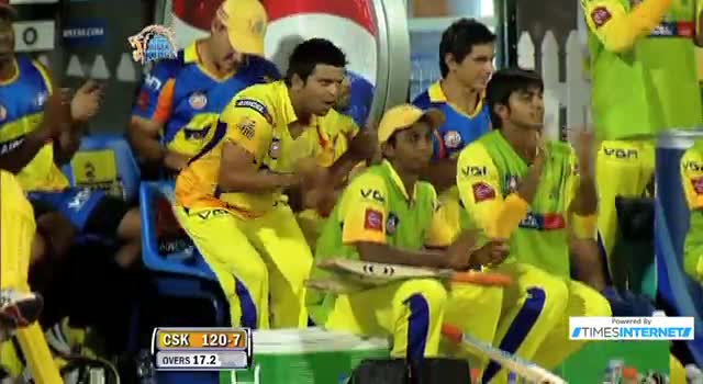 Watch Four hit by MS Dhoni off Kieron Pollard - CSK vs MI - PEPSI IPL 6 - Match 5 Video