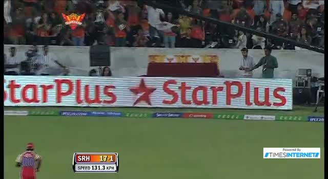 Watch Four hit by Cameron White off Jaidev Unadkat - SH vs RCB - PEPSI IPL 6 - Match 7 Video