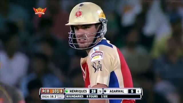 Watch 1st Inning Outstanding Batting by Moises Henriques - SH vs RCB - PEPSI IPL 6 - Match 7 Video
