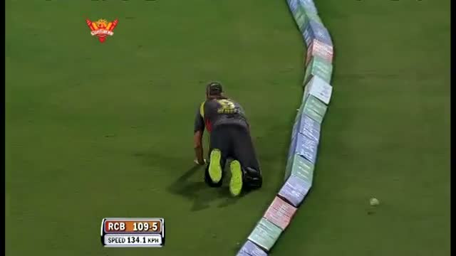 Watch Fours - SH vs RCB - PEPSI IPL 6 - Match 7 Video