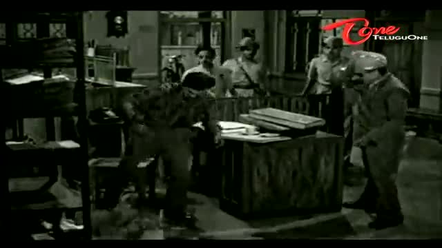 Watch Telugu Comedy Scene From Chaduvukunna Ammayilu Movie - Allu Ramalingaiah Warns ANR - Telugu Cinema Movies Video