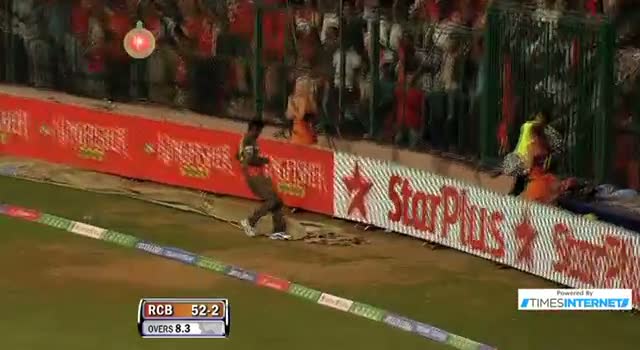 Watch Six hit by Virat Kohli off Thisara Perera - RCB vs SH - PEPSI IPL 6 - Match 9 Video