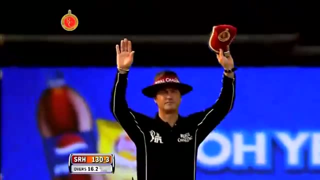 Watch 1st Inning Outstanding Batting by Cameron White - RCB vs SH - PEPSI IPL 2013 - Match 9 Video