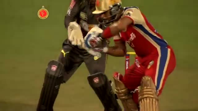 Watch 2nd Inning Fours - RCB vs SH - PEPSI IPL 2013 - Match 9 Video