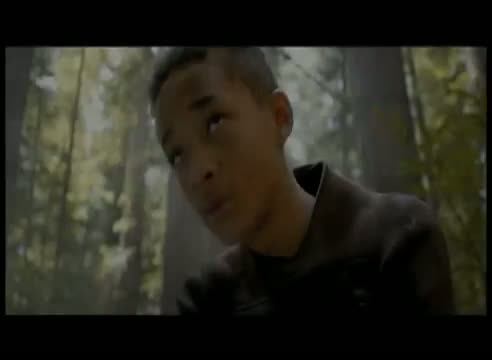 Watch AFTER EARTH International Trailer # 2 Video