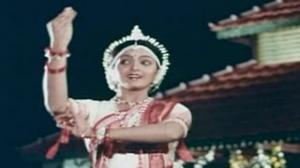 Watch Swarna Kamalam Movie Songs - Sivapoojaki Song - Bhanupriya & Venkatesh - Telugu Cinema Movies Video