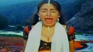 Watch H2O Movie Songs - Kuch Kuch Cutie Song - Upendra & Priyanka Trivedi - Telugu Cinema Movies Video