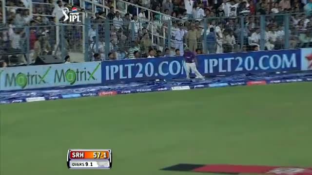 Watch Fours hit by Sunrisers Hyderabad - KKR vs SH - PEPSI IPL 2013 - Match 17 Video