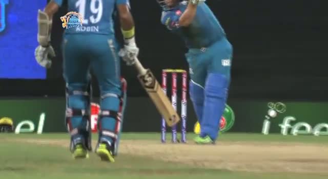 Watch Amazing Batting display by Aaron Finch - CSK vs PW - PEPSI IPL 2013 - Match 19 Video