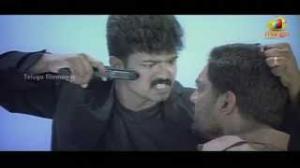 Watch Bhagavathi Movie Scenes - Vijay trying to catch an assassin - Thalaiva hero Vijay, Reema Sen, Deva - Telugu Cinema Movies Video