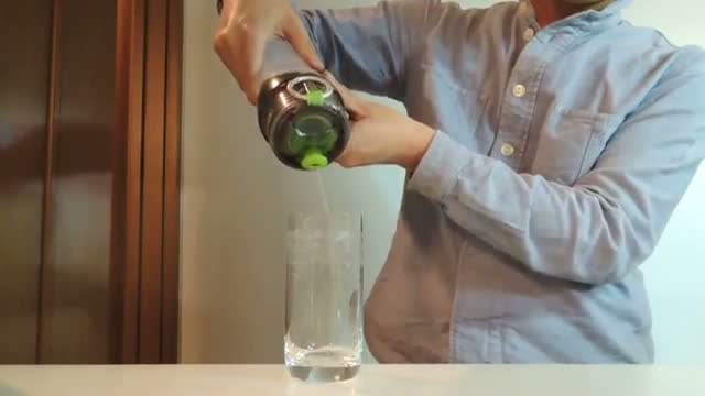 Watch Amazing! Filtering water out of coke! Video