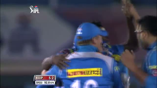 Watch Wickets taken by Pune Warriors - KXIP vs PW - PEPSI IPL 6 - Match 29 Video