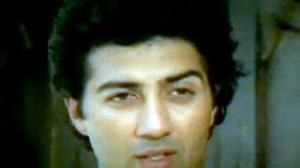 Watch Sohni Mahiwal(1985) Movie Scene - Sunny Deol Wins A Challenge - Superhit scene - Bollywood Movies Video