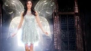 Watch Main Bada Ho Kar Sheila Banunga - Dialogue Promo - Bombay Talkies Video