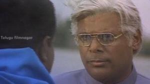 Watch Bhagavathi Movie Scenes - Ilavarasu rejecting Ashish Vidyarthi's proposal - Reema Sen & Vijay - Telugu Cinema Movies Video