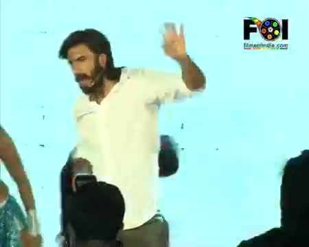 Watch UNCENSORED:Ranveer Singh's New Gangnam Style Video