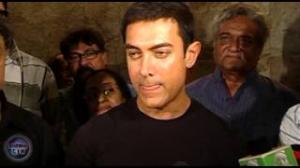 Watch Aamir Khan & Juhi Chawla @ Qayamat Se Qayamat Tak special screening Video