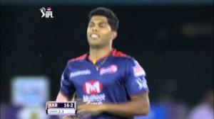 Watch 1st Inning Outstanding Bowling by Umesh Yadav - DD vs KKR - PEPSI IPL 6 - Match 44 Video