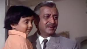 Watch Best Emotional Scene - Pran, Asrani - Parichay Video