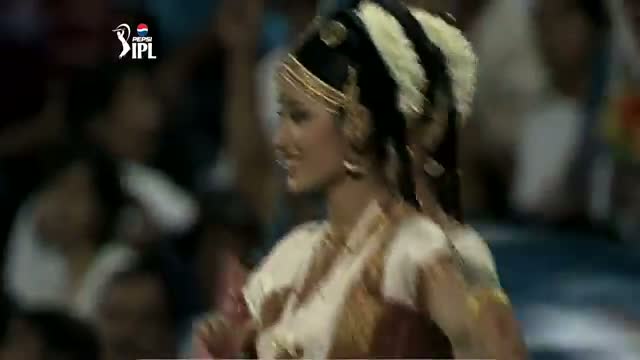 Watch Eye Candy - PW vs RCB - PEPSI IPL 6 - Match 46 Video
